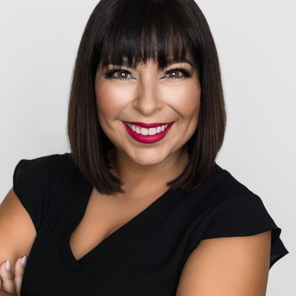 Meet your Posher, Jamie - Picture 2 of 3